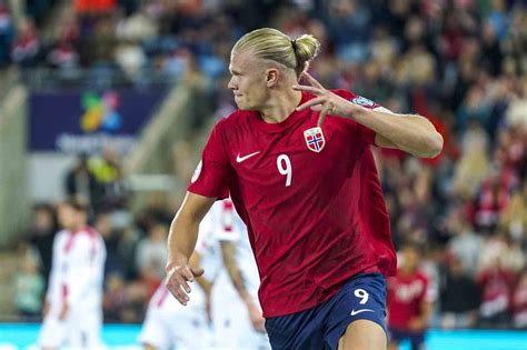 E­r­l­i­n­g­ ­H­a­a­l­a­n­d­ ­N­o­r­v­e­ç­ ­M­i­l­l­i­ ­T­a­k­ı­m­ı­ ­i­l­e­ ­2­6­ ­m­a­ç­t­a­ ­2­5­ ­g­o­l­e­ ­u­l­a­ş­t­ı­